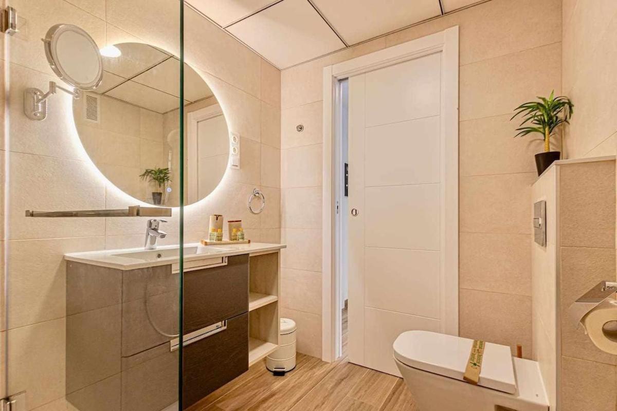 797 Holiday Rentals - Benalbeach- Moderno Piso Para 5 Con Vistas Al Mar 베날마데나코스타 외부 사진