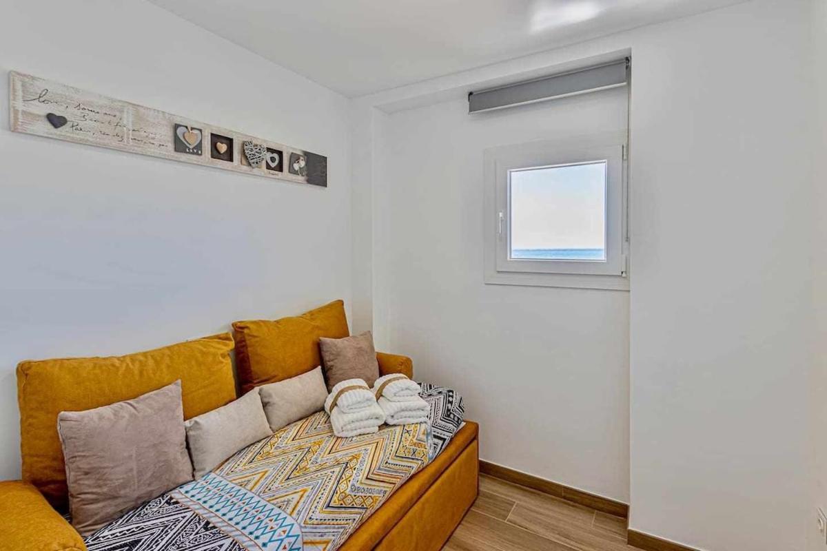 797 Holiday Rentals - Benalbeach- Moderno Piso Para 5 Con Vistas Al Mar 베날마데나코스타 외부 사진