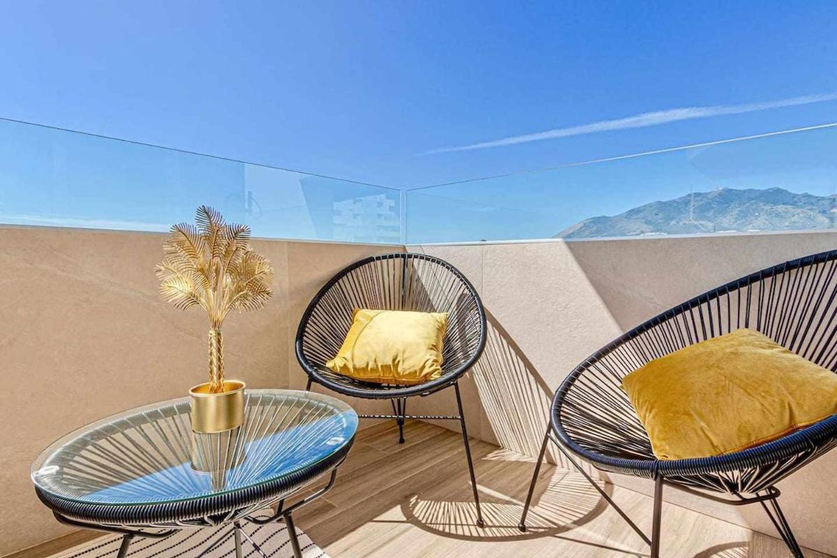 797 Holiday Rentals - Benalbeach- Moderno Piso Para 5 Con Vistas Al Mar 베날마데나코스타 외부 사진